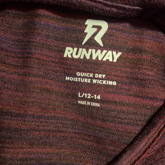 Runway Athletics top - Picture 5 of 5